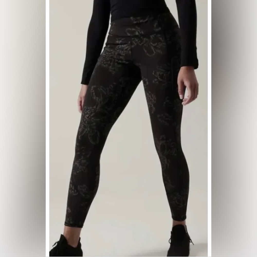 Athleta Rainier Reflective tights-Aluna Bloom Black size SMALL